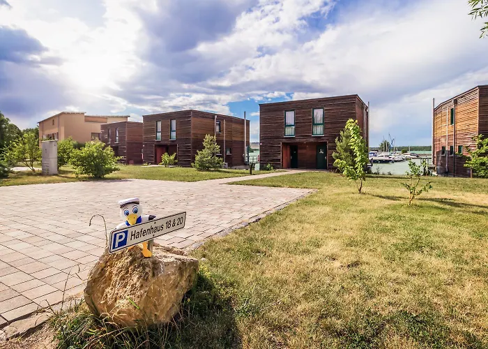 Lagovida Hafenhaus D Am Stoermthaler بيت للعطل *